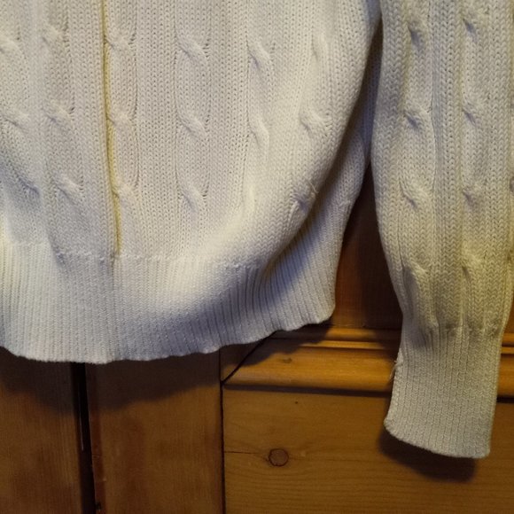 Vintage White Cable Knit Preppy V-Neck Sweater Size Large (T-331) - Picture 3 of 6
